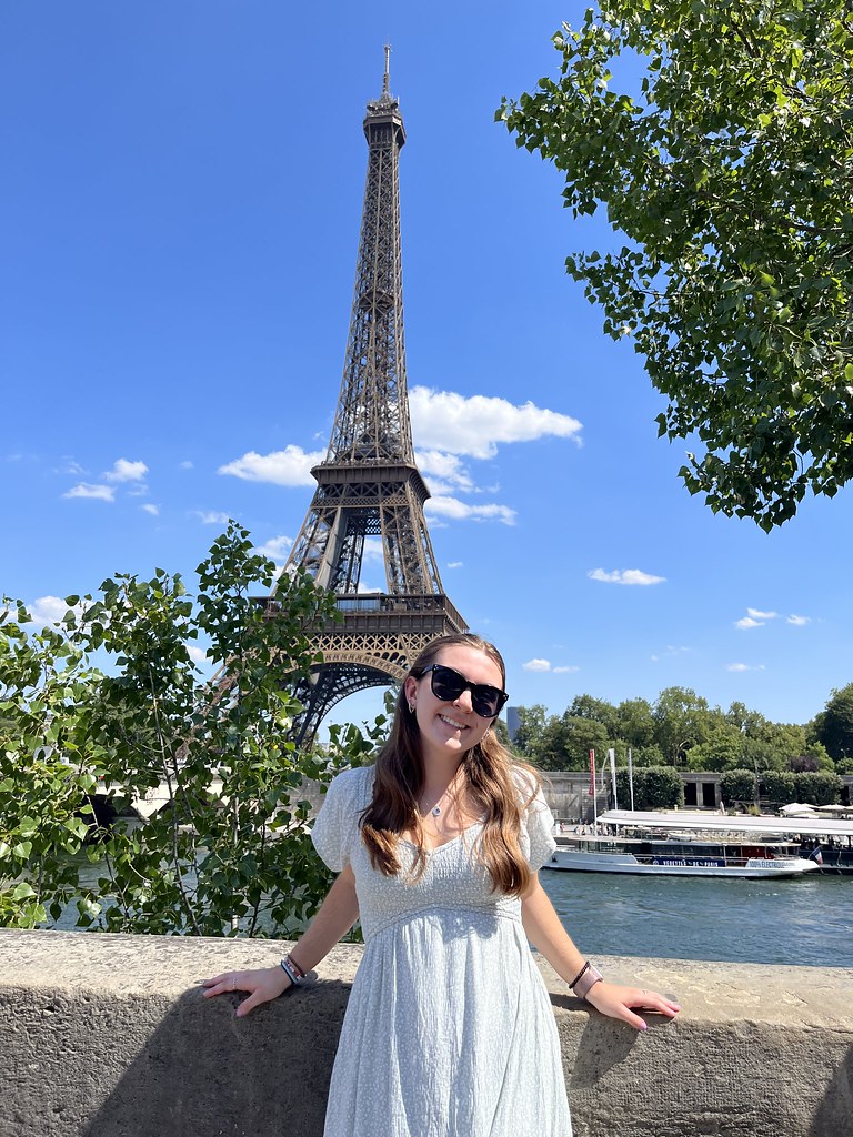 julie syler in france