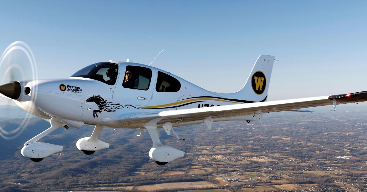 Cirrus SR20 | College of Aviation | Western Michigan University