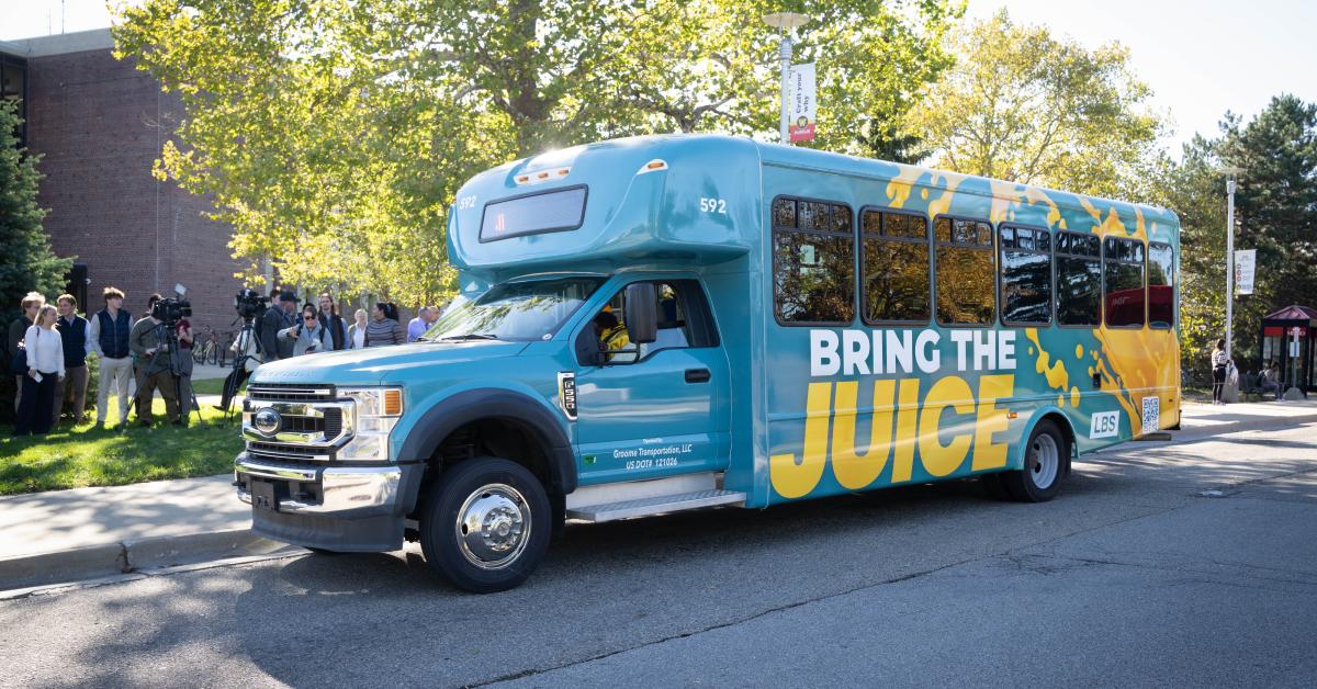 Western Michigan University’s Leadership and Business Strategy Program launches downtown shuttle connecting campus and city | News