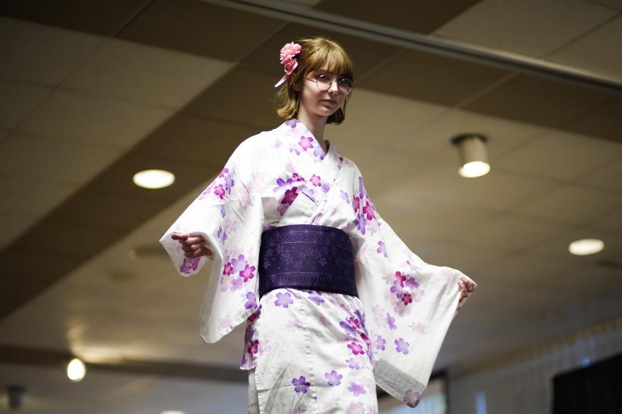 A woman in traditional Japanese dress