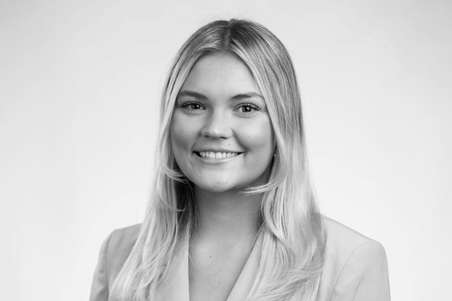 Professional photo of Shayna Krawczyk