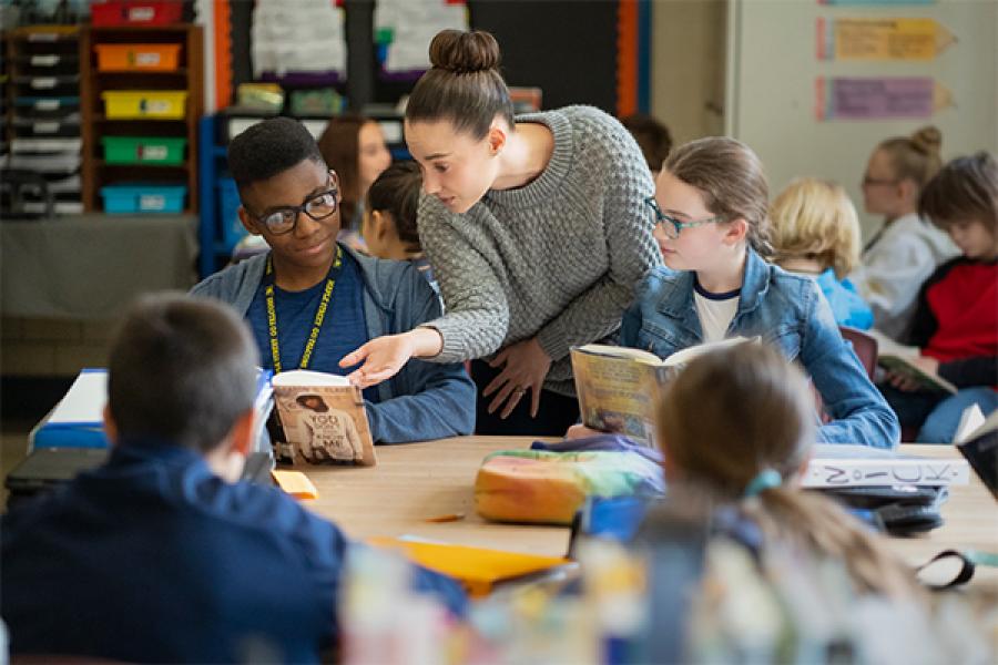 Teacher Stephanie Hampton and middle school students