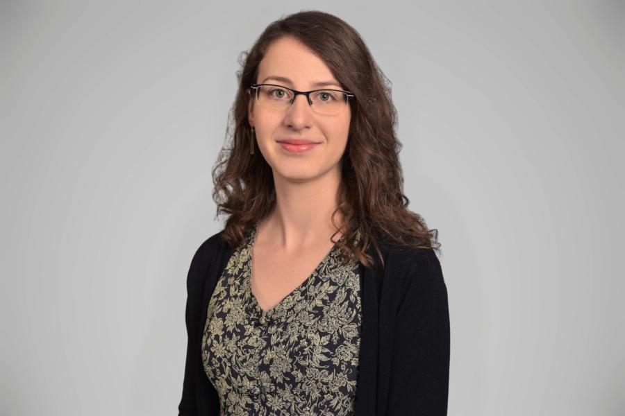 Headshot of Daria Orlowska, data sciences librarian.