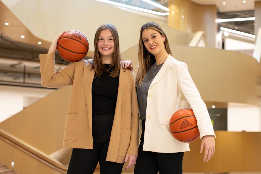 women basketball players