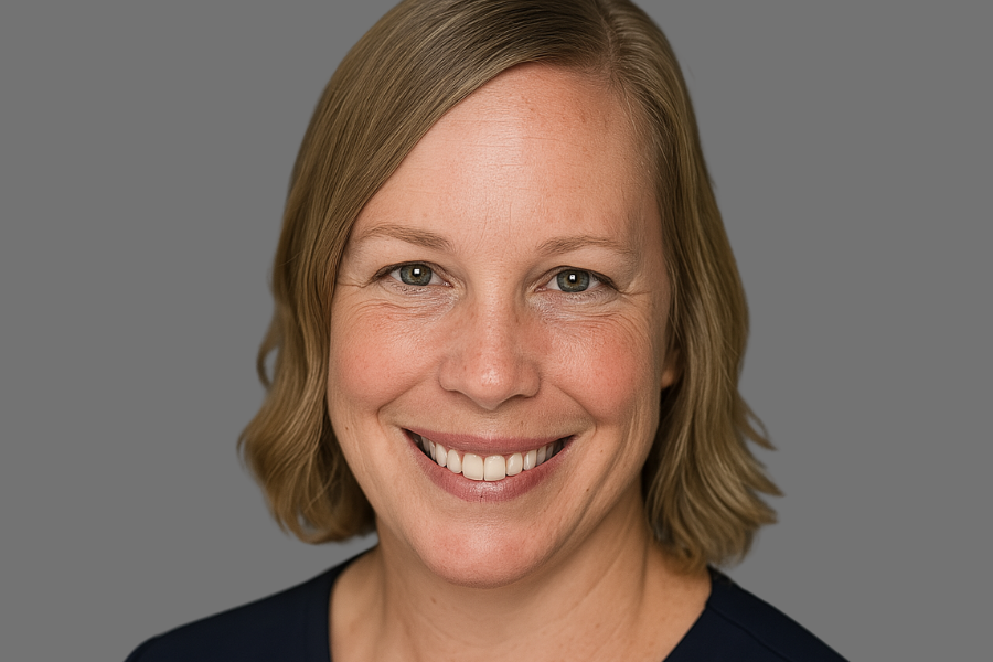 Headshot of Beth Liscombe