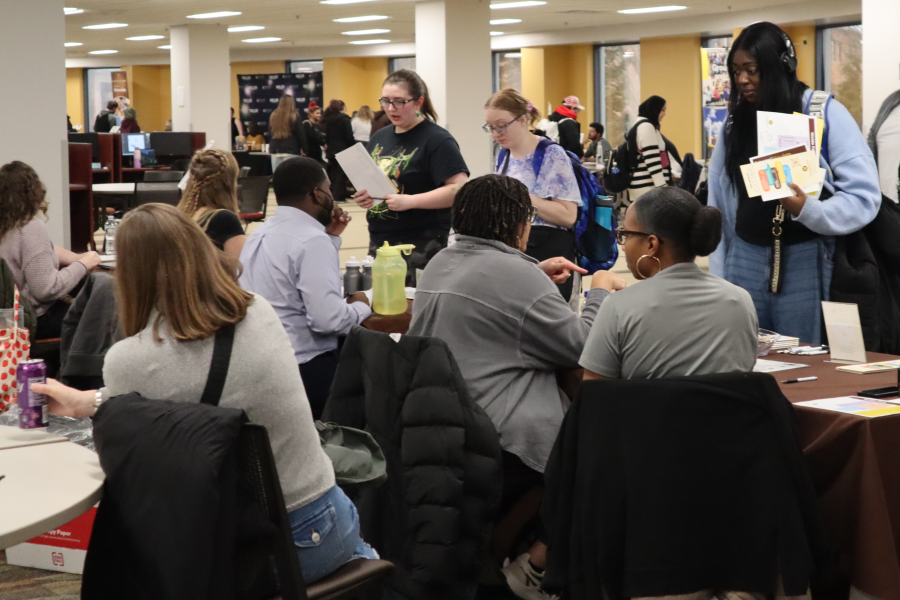 Students connected with over 30 campus departments and services and RSOs at Waldo Fest. 