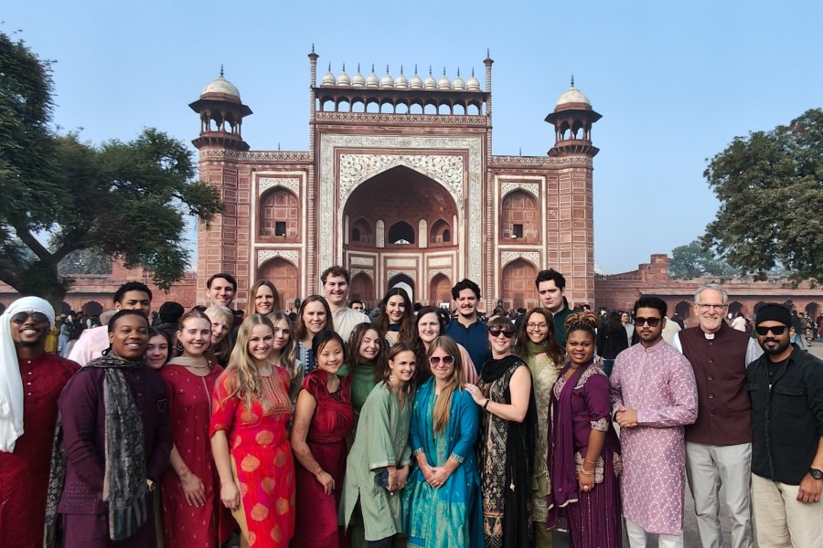 WMU and Christ University students in front of the Taj Mahal