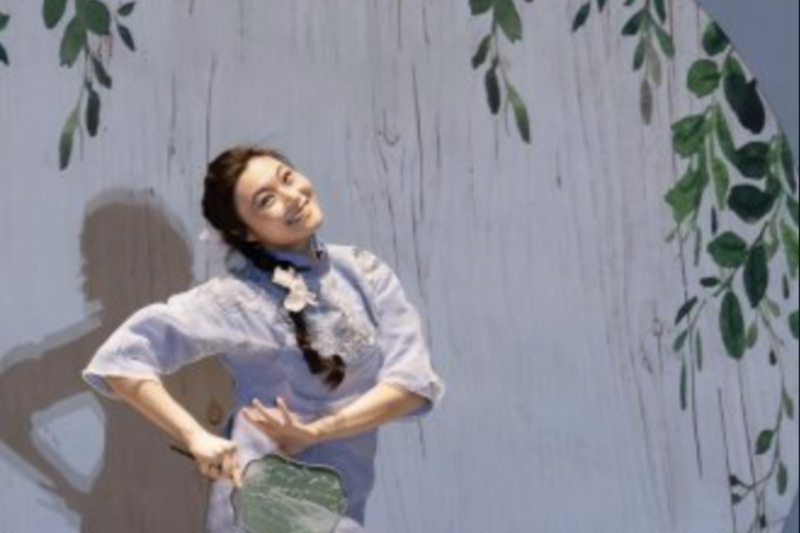 A WMU alumni dances at the Spring Gala.