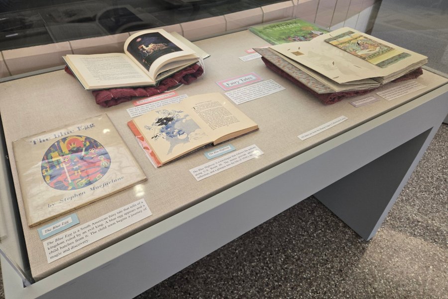 Exhibit case at Waldo Library about fairy tales.