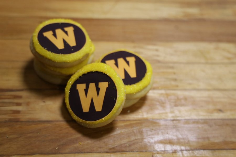 WMU edible image logo cookies made on-campus by the Gold'n Brown Bakery. 
