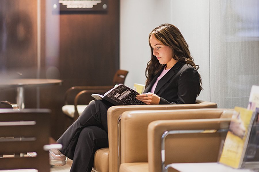 Student in the Zhang Career Center study lounge