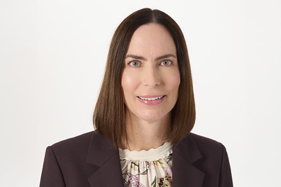 Calli Schmid professional Headshot