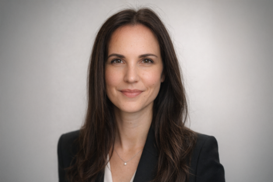 Shana Ward professional headshot