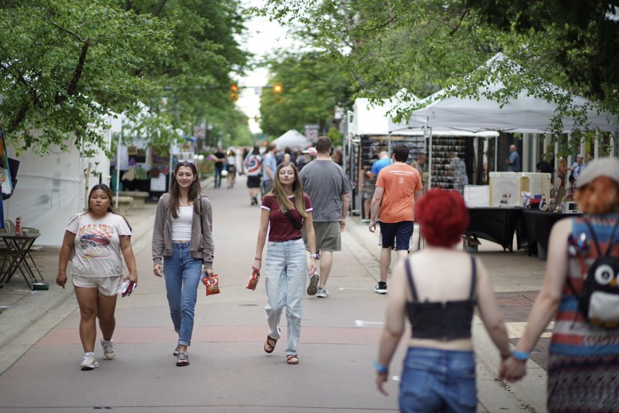 Students walking and enjoying the Kalamazoo Mall.