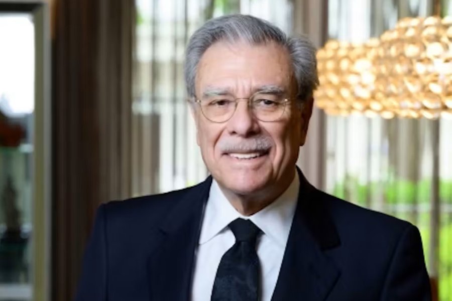 Carlos Gutierrez