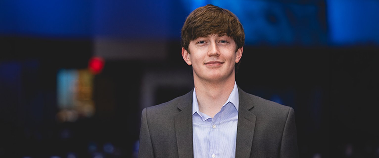 A student in the food marketing conference