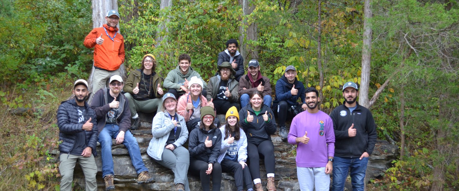students on a field trip 