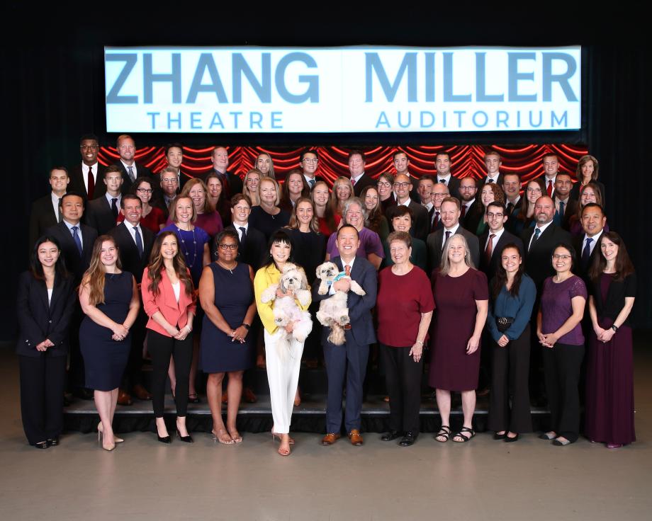 A group photo of Charles and Lynn Chen-Zhang and their company.