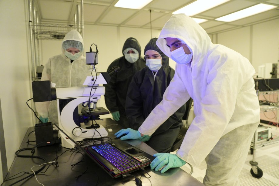 Students working in Floyd Hall's clean lab