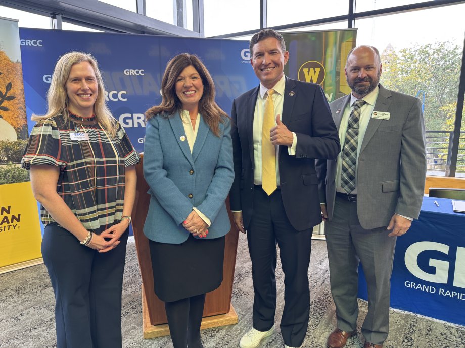 Dr. Sheila JOnes, Dr. Kathryn Rogalski, WMU President Russ Kavalhuna and Dr. Chris Cheatham stand for a picture.