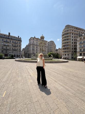 hoefs in lyon france study abroad