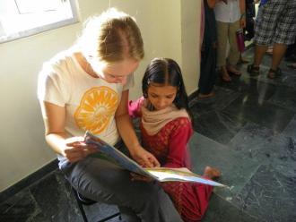 shumake reading to child
