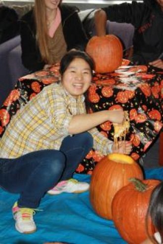 ran wei with pumpkins