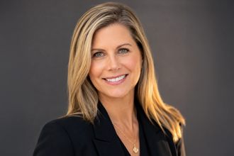 Jennifer Paulson professional Headshot