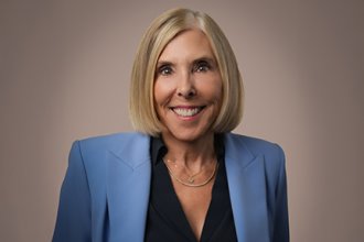 Leigh Richardson professional Headshot
