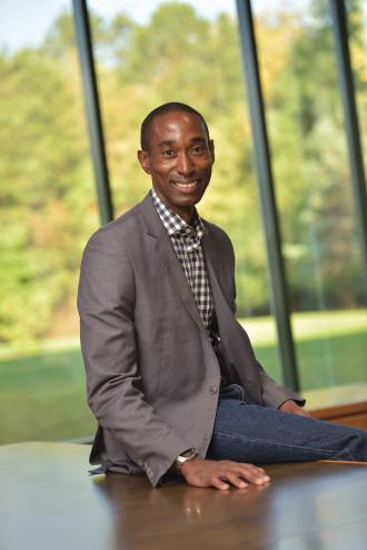 professional photo of DeRondal Bevly