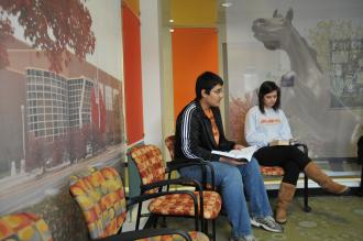 Students waiting for advising in the Center for Academic Success Programs lobby
