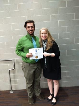 students receiving award