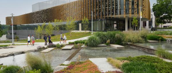 An exterior photo of the WMU Student Center.