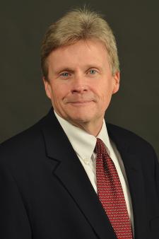portrait of Warren Hills