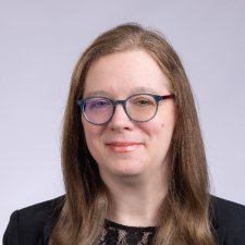 Headshot of Sandra Borden