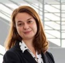 Elena Rozhkova's headshot