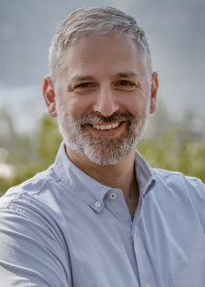 Matt Hollander portrait